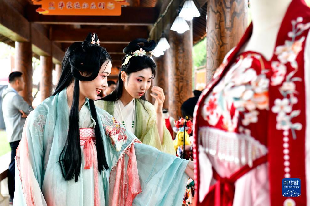 威尼斯 7908.com